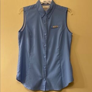 Columbia PFG women’s size small shirt